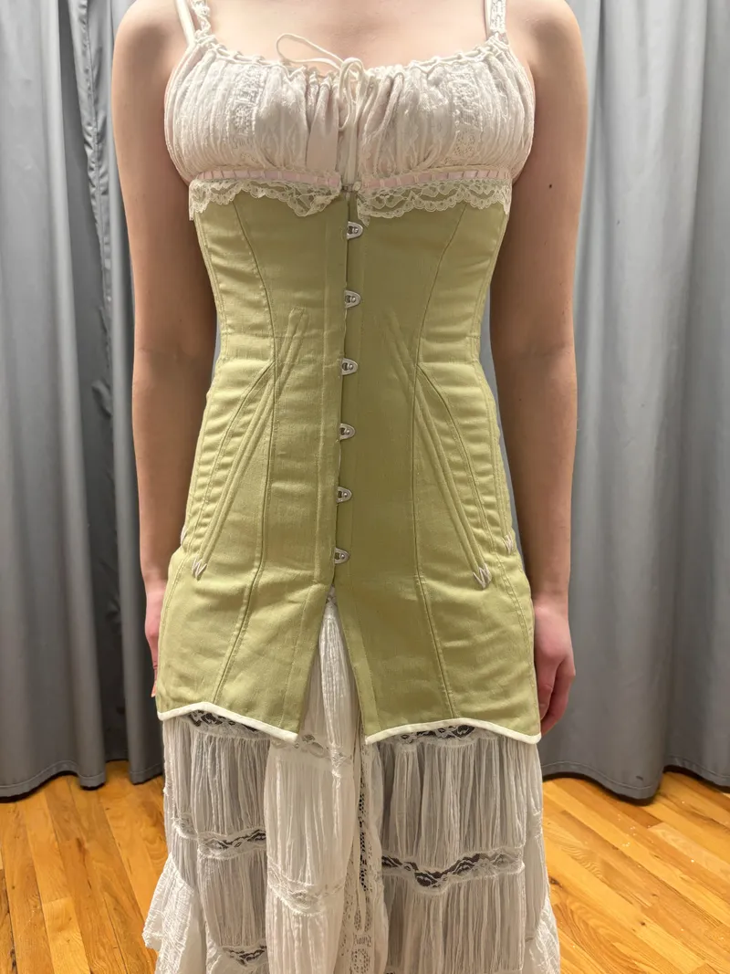 1911 Corset Front